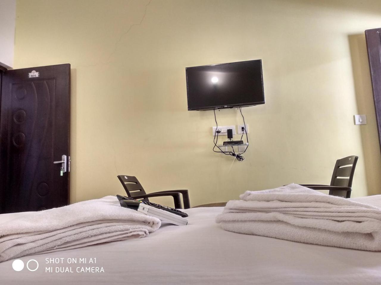 Candolim Beach Place Exterior photo